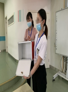 监票